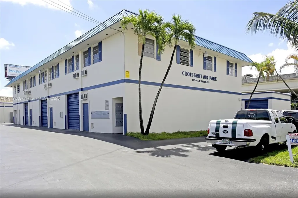 3350 SW 3rd Avenue Fort Lauderdale FL 33315