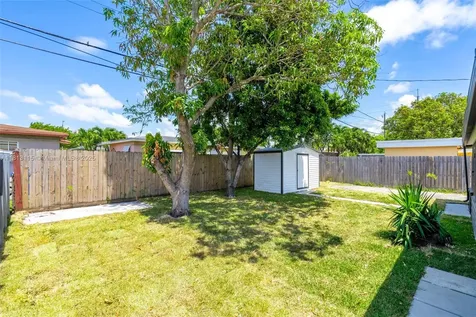 1000 NW 35th Court Miami FL 33125