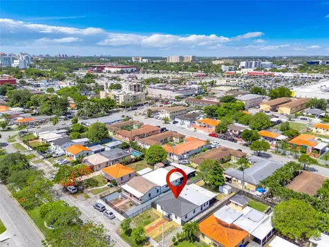1000 NW 35th Court Miami FL 33125