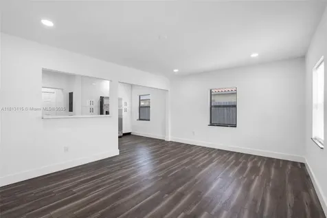 1000 NW 35th Court Miami FL 33125