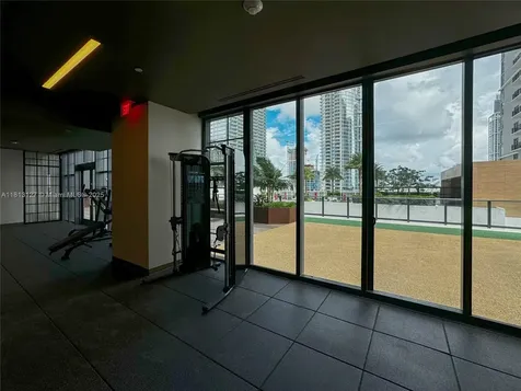 159 NE 6th Street Miami FL 33132