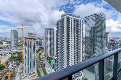 159 NE 6th Street Miami FL 33132