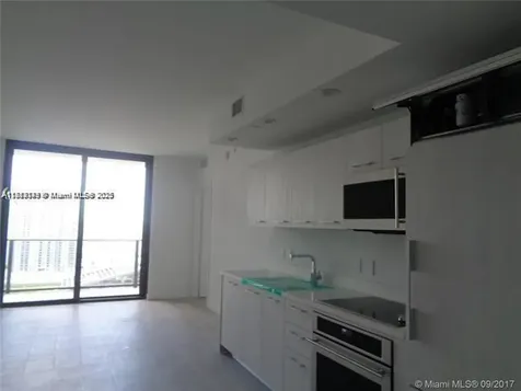 45 SW 9th Street Miami FL 33130