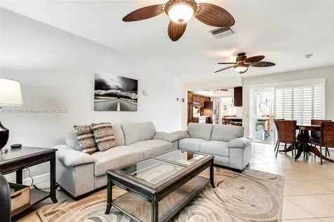 4380 Butternut Street Palm Beach Gardens FL 33410