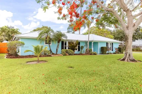 4380 Butternut Street Palm Beach Gardens FL 33410