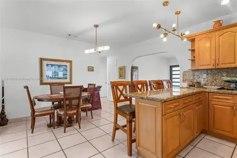 525 NW 32nd Avenue Miami FL 33125