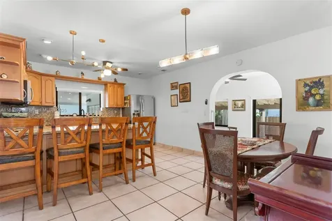525 NW 32nd Avenue Miami FL 33125