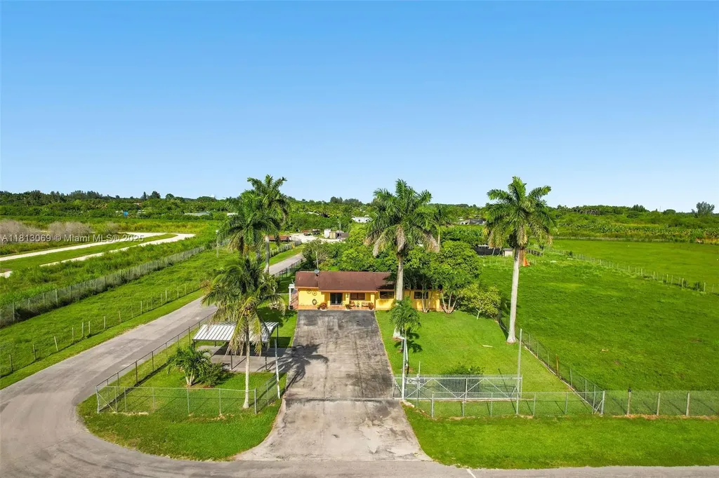 13101 SW 205th Avenue Miami FL 33196