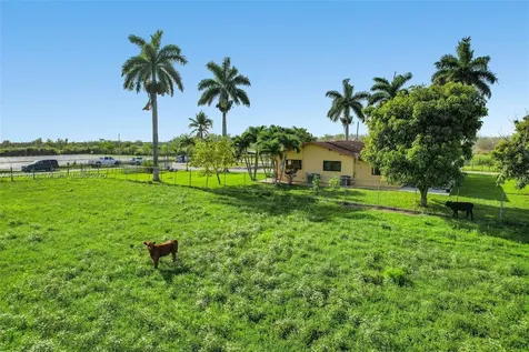 13101 SW 205th Avenue Miami FL 33196