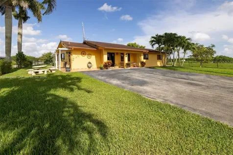 13101 SW 205th Avenue Miami FL 33196