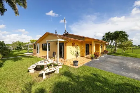 13101 SW 205th Avenue Miami FL 33196