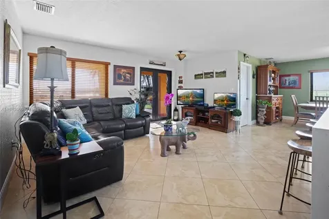 13101 SW 205th Avenue Miami FL 33196