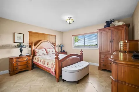 13101 SW 205th Avenue Miami FL 33196