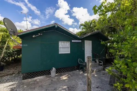 13101 SW 205th Avenue Miami FL 33196