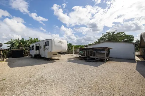 13101 SW 205th Avenue Miami FL 33196