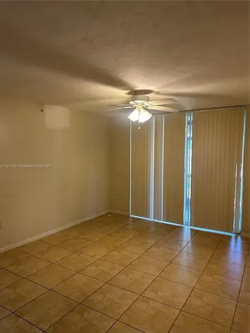 4828 N State Road 7 Coconut Creek FL 33073
