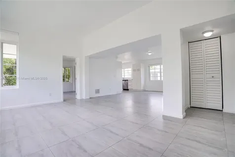 1201 S Biscayne Point Road Miami Beach FL 33141