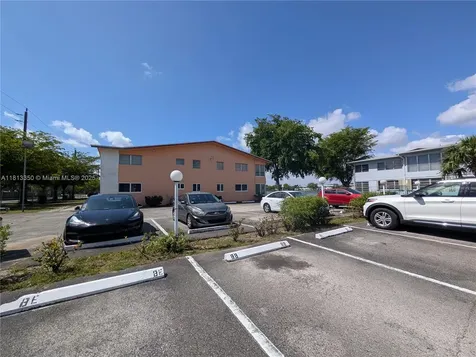 19080 NE 3rd Court Miami FL 33179