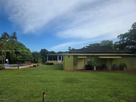12401 SW 47th Street Miami FL 33175