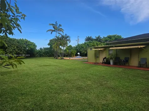 12401 SW 47th Street Miami FL 33175