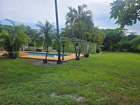 12401 SW 47th Street Miami FL 33175