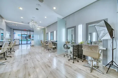 Full Service Beauty Salon On Sunset Drive & 57th Avenue Coral Gables FL 33143