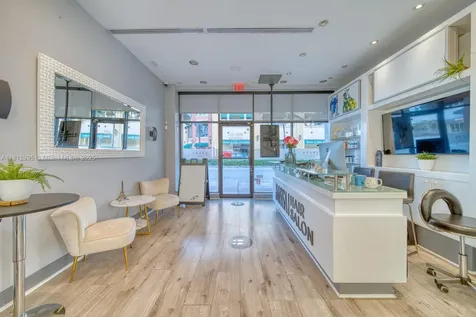 Full Service Beauty Salon On Sunset Drive & 57th Avenue Coral Gables FL 33143