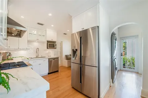 910 Santiago Street Coral Gables FL 33134