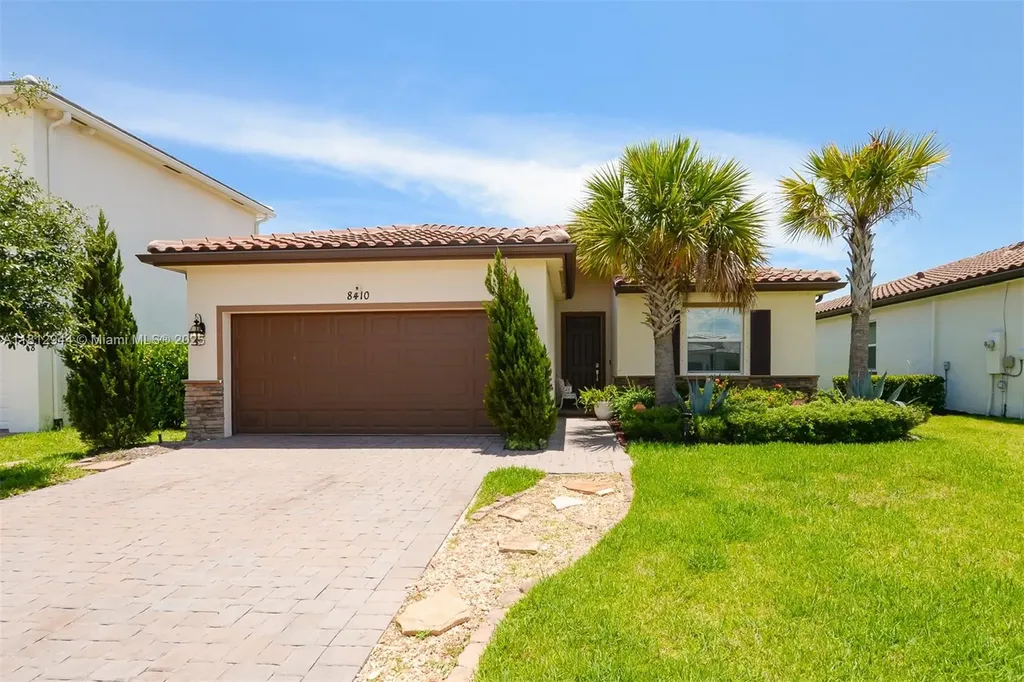 8410 NW Greenbank Circle Port St. Lucie FL 34987