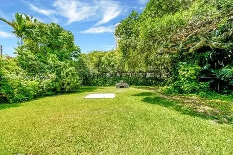 1490 NE 108th Street Miami FL 33161