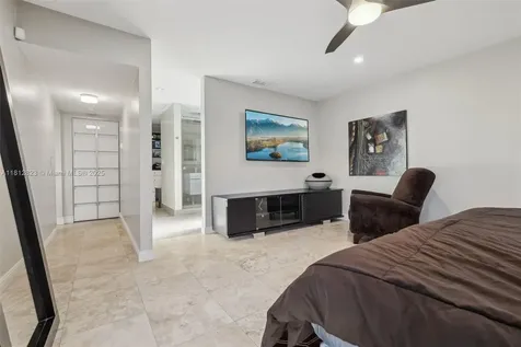 15050 E Falcons Lea Drive Davie FL 33331