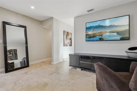 15050 E Falcons Lea Drive Davie FL 33331