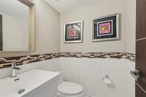 15050 E Falcons Lea Drive Davie FL 33331
