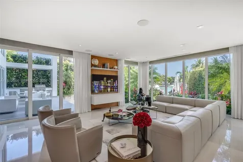 420 Island Drive Key Biscayne FL 33149