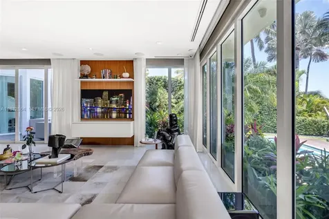 420 Island Drive Key Biscayne FL 33149