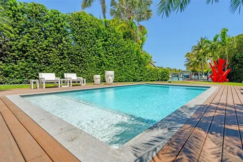 420 Island Drive Key Biscayne FL 33149