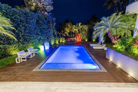 420 Island Drive Key Biscayne FL 33149
