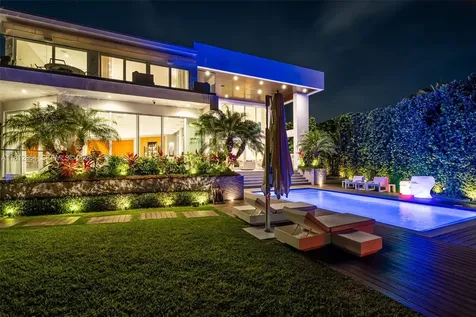 420 Island Drive Key Biscayne FL 33149