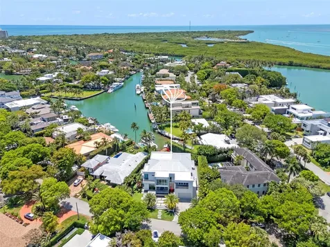 420 Island Drive Key Biscayne FL 33149