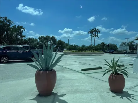2641 N Flamingo Road Sunrise FL 33323
