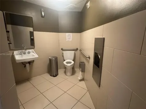 2641 N Flamingo Road Sunrise FL 33323