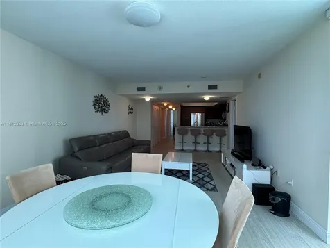 2641 N Flamingo Road Sunrise FL 33323