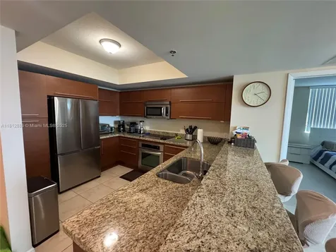 2641 N Flamingo Road Sunrise FL 33323