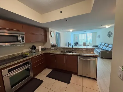 2641 N Flamingo Road Sunrise FL 33323