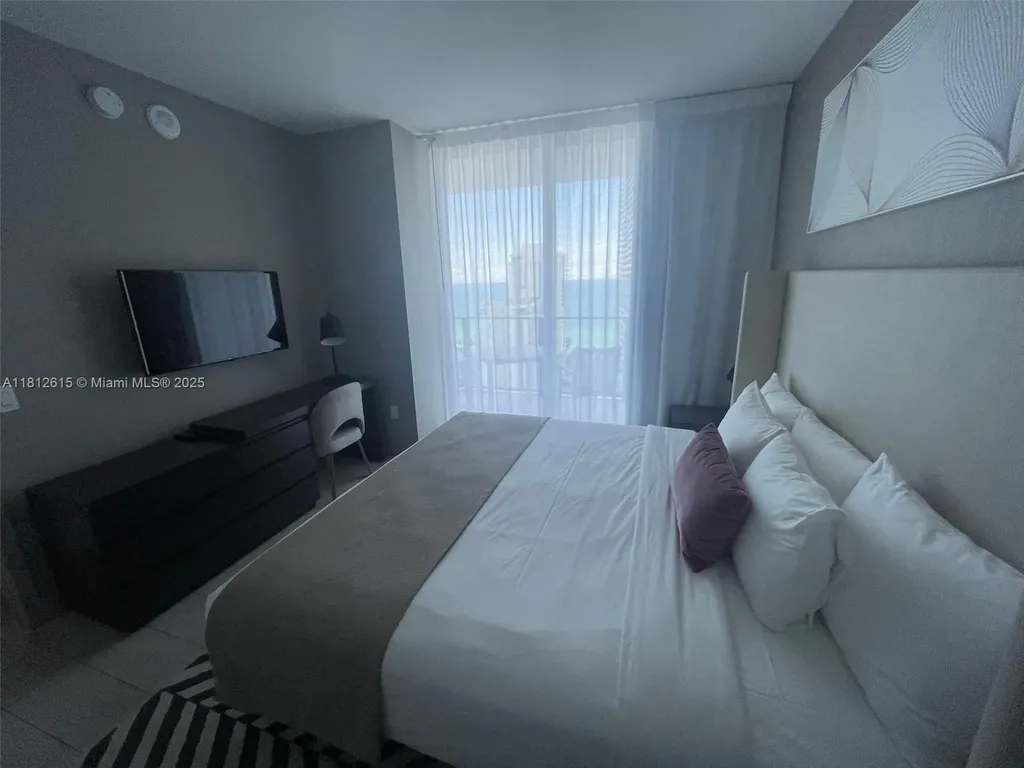 4010 S Ocean Drive Hollywood FL 33019