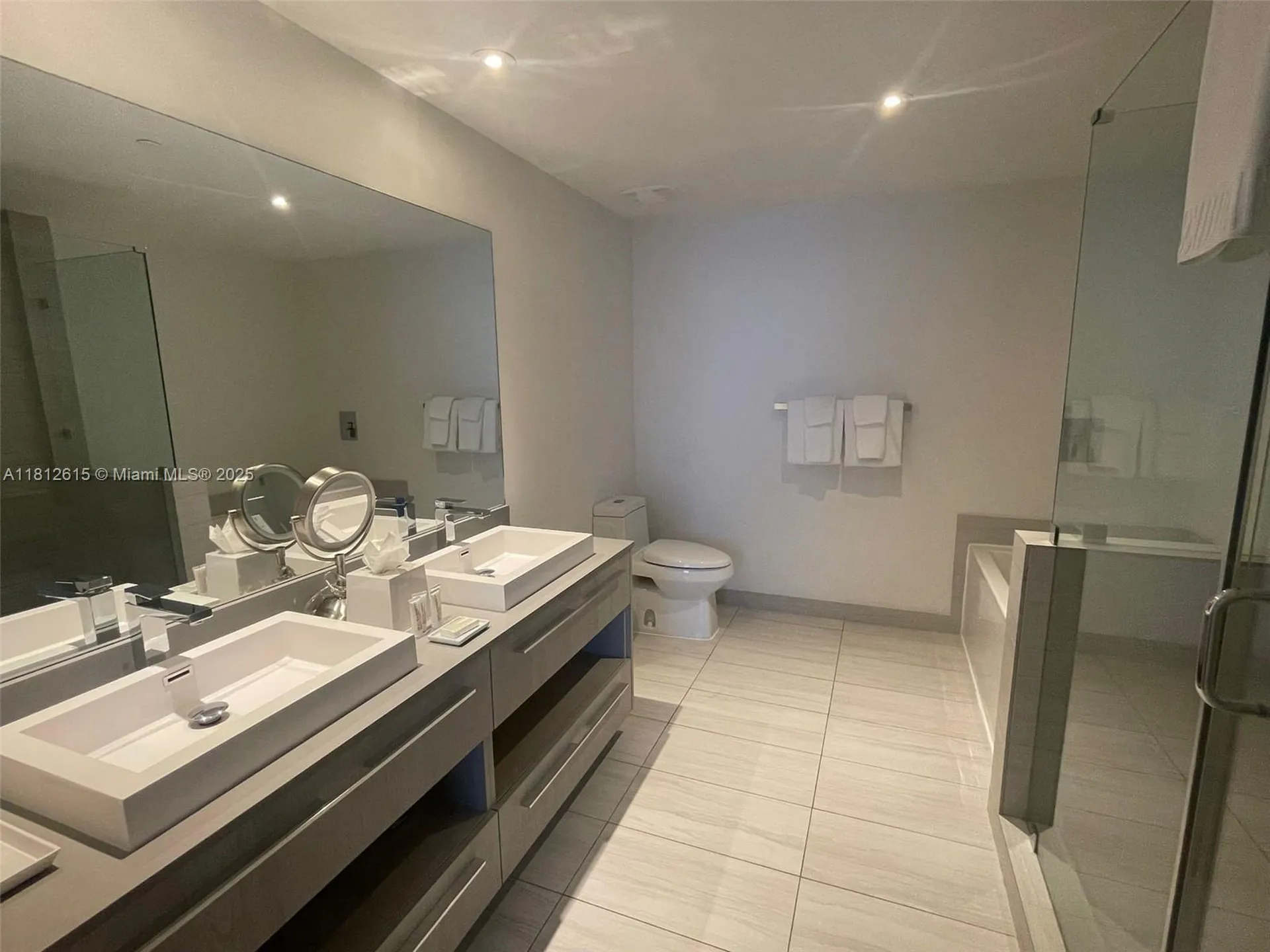 4010 S Ocean Drive Hollywood FL 33019