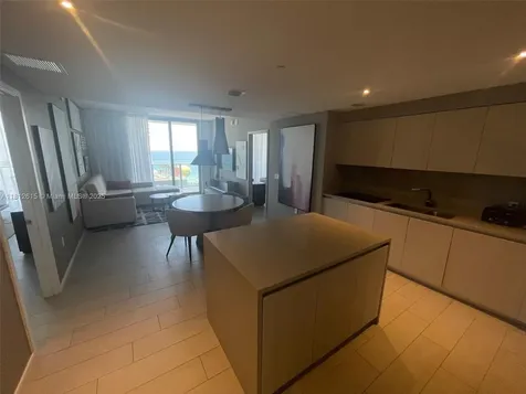 4010 S Ocean Drive Hollywood FL 33019