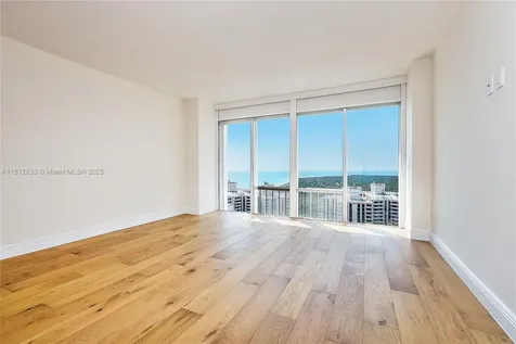 881 Ocean Drive Key Biscayne FL 33149