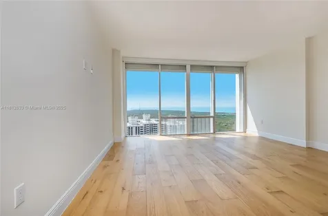 881 Ocean Drive Key Biscayne FL 33149