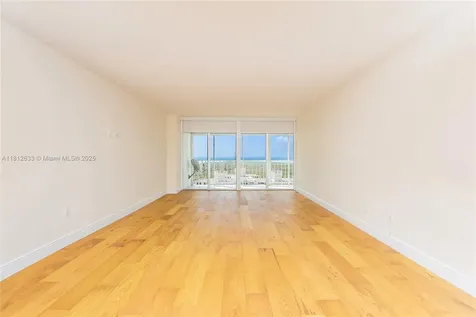 881 Ocean Drive Key Biscayne FL 33149
